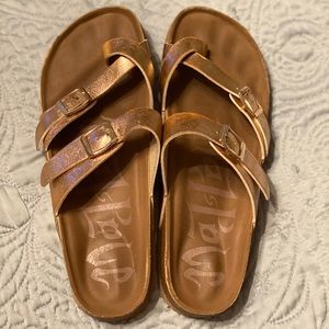 Womens Mad Love Sandals